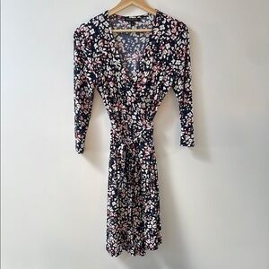 Banana Republic Wrap Dress Longsleeve Print Wrinkle Resistant Floral Small S